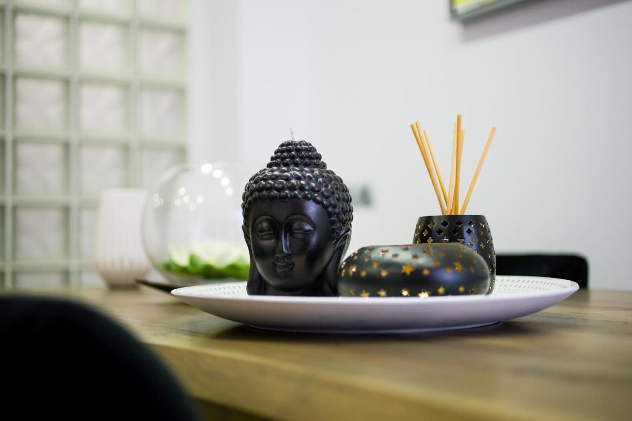 Athenalux Apartment Modern Bright Ngoại thất bức ảnh