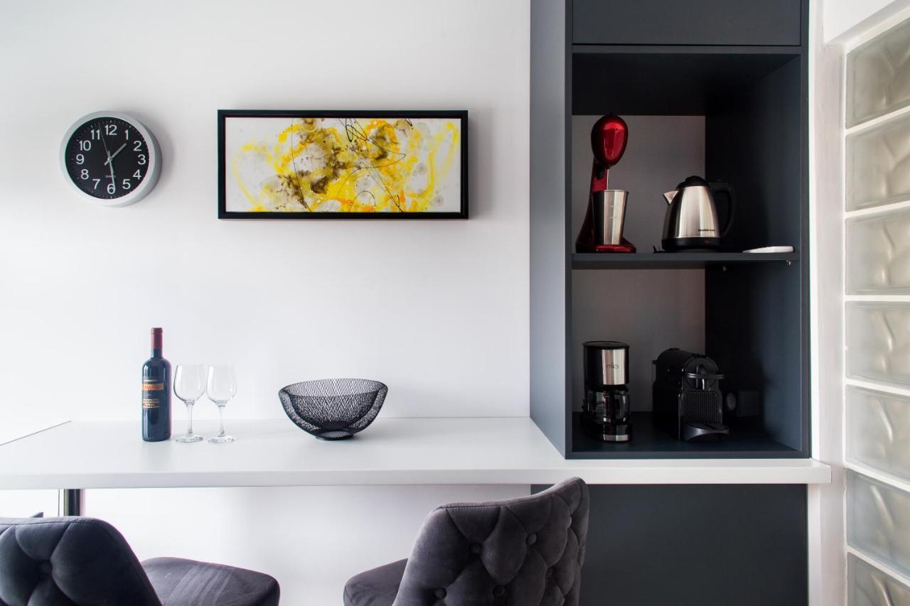 Athenalux Apartment Modern Bright Ngoại thất bức ảnh